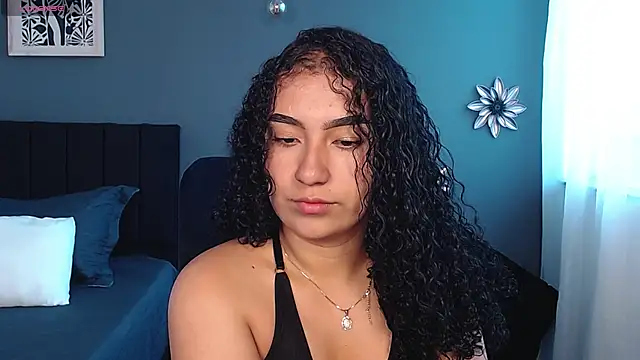 Sofia-bloom online show from February 25, 2026, 1:44 pm