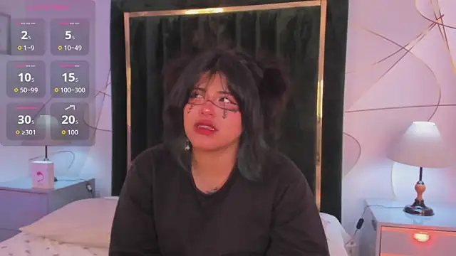 VinkSmokee online show from April 21, 2026, 8:37 pm