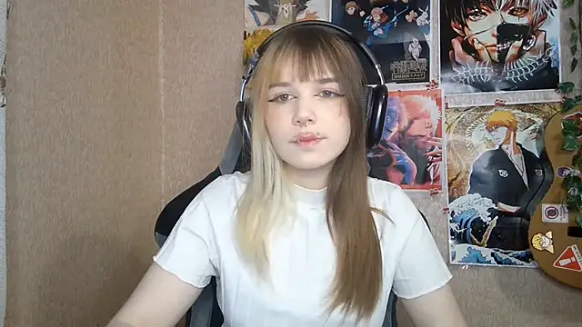 Snapshot of MilaTyan chatting on June 13, 2026, 4:05 pm MilaTyan online show from June 13, 2026, 4:05 pm