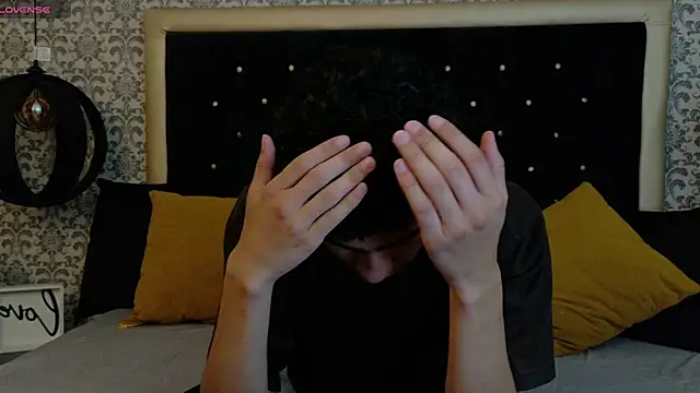 Snapshot of Dark_Sultan chatting on February 27, 2026, 8:08 pm Dark Sultan online show from February 27, 2026, 8:08 pm