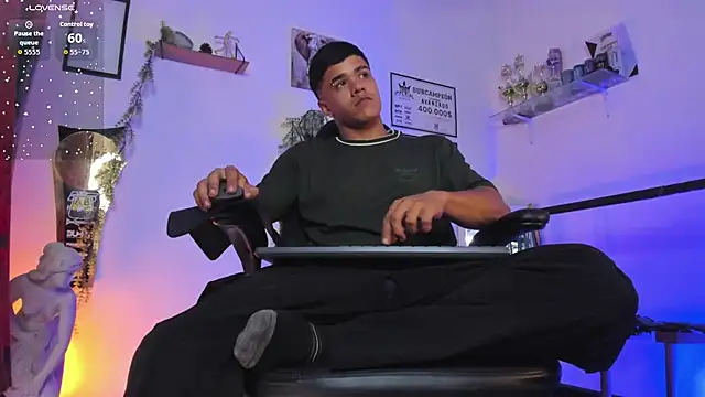 Rob zaens33 online show from March 26, 2026, 2:26 pm