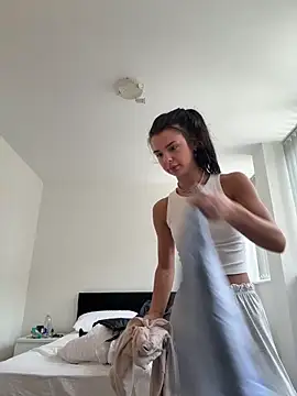 Amberbanxx online show from April 10, 2026, 8:21 am