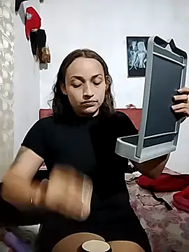 Noxiepetite online show from February 17, 2026, 12:19 am