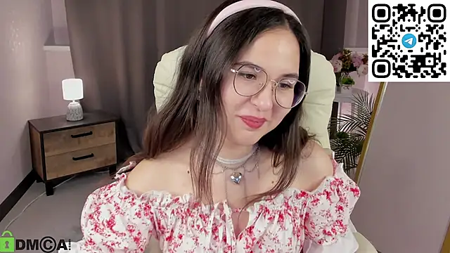 leylamirage online show from February 20, 2026, 2:08 pm