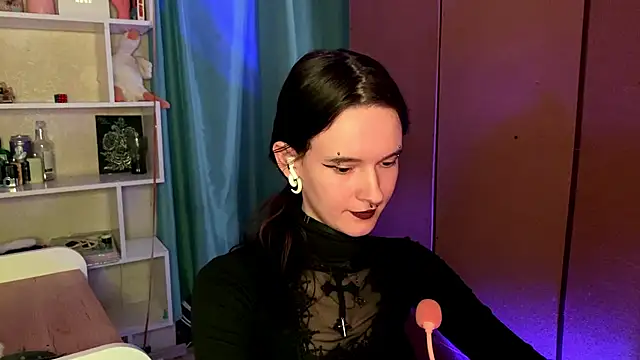 MabelDefina online show from March 17, 2026, 11:24 am