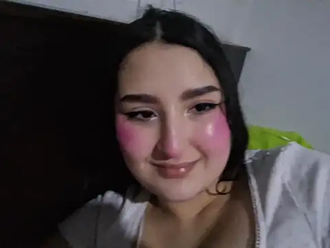 Snapshot of zoe_moon__ chatting on June 14, 2026, 12:06 pm zoe moon online show from June 14, 2026, 12:06 pm