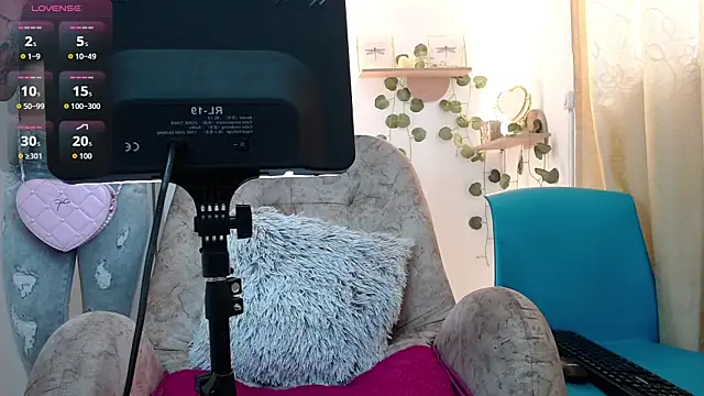 dark dreams  online show from June 18, 2026, 6:46 pm