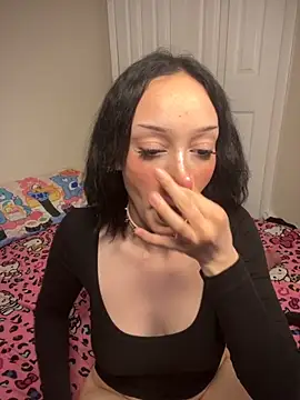 strwbrrymilk online show from April 9, 2026, 3:30 am