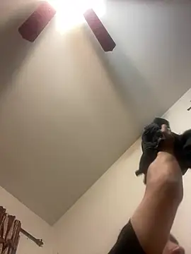 Escalante23 online show from April 7, 2026, 12:12 am