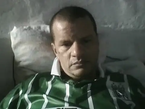 Snapshot of Roque-74 chatting on February 18, 2026, 5:53 pm Roque-74 online show from February 18, 2026, 5:53 pm