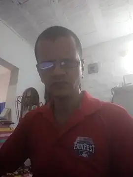 Snapshot of Roque-74 chatting on February 19, 2026, 12:57 pm Roque-74 online show from February 19, 2026, 12:57 pm