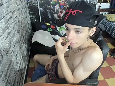 wex 077 online show from March 4, 2026, 1:57 am