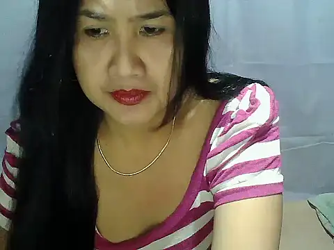 Sh1nbae22 online show from July 17, 2026, 2:25 pm