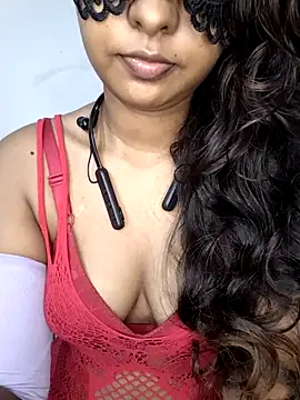 ASHANYA JAYASOORIYA online show from May 22, 2026, 8:34 am