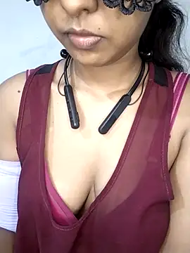 ASHANYA JAYASOORIYA online show from May 14, 2026, 7:38 am