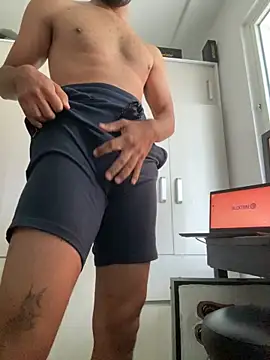 Snapshot of katasanz chatting on February 23, 2026, 12:39 pm katasanz online show from February 23, 2026, 12:39 pm