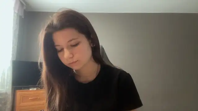 Snapshot of LunnaBliss chatting on February 28, 2026, 7:19 am LunnaBliss online show from February 28, 2026, 7:19 am