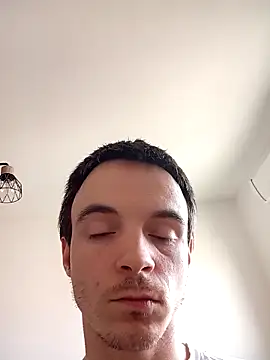 thom7246 online show from March 29, 2026, 3:24 pm