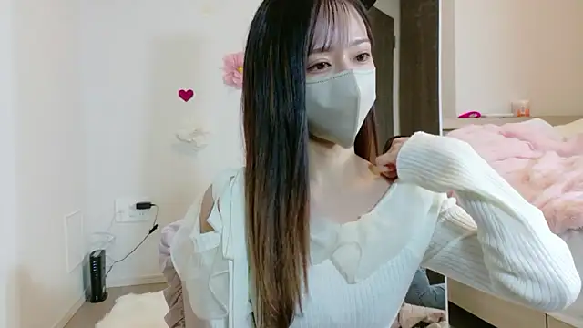 Snapshot of maichan_v chatting on February 27, 2026, 11:10 am maichan v online show from February 27, 2026, 11:10 am