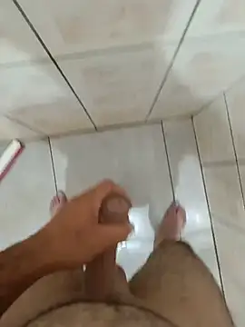 afindeprazer online show from April 24, 2026, 9:39 pm