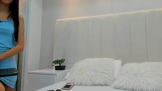 Snapshot of violetta_cutest_ chatting on April 11, 2026, 11:14 am violetta cutest online show from April 11, 2026, 11:14 am
