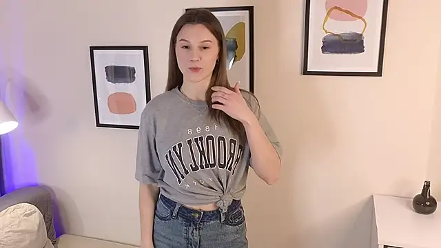 Snapshot of Mili_Gernat chatting on February 26, 2026, 8:25 am Mili Gernat online show from February 26, 2026, 8:25 am