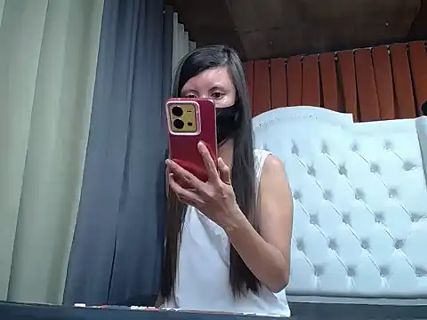 lady moon09 online show from February 19, 2026, 12:51 am