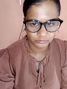 indianstrawberrylips4u online show from March 24, 2026, 6:46 am