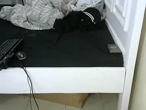 rabe15233 online show from March 8, 2026, 7:39 pm