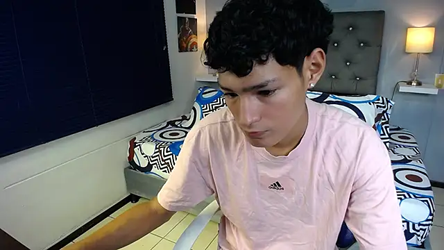 Snapshot of georgeowennss chatting on February 25, 2026, 1:11 pm georgeowennss online show from February 25, 2026, 1:11 pm