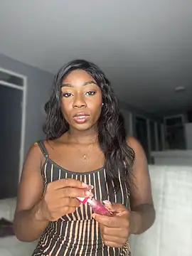 ZarahFerreira online show from April 16, 2026, 12:22 am