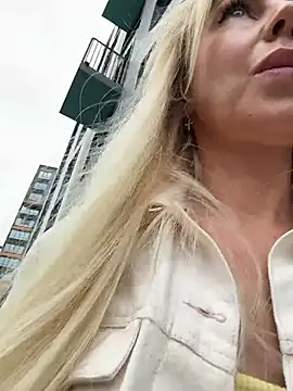 LisaMurr online show from June 1, 2026, 2:17 pm