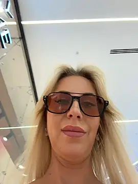 LisaMurr online show from May 19, 2026, 12:45 pm