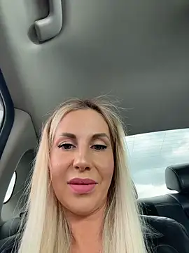LisaMurr online show from April 23, 2026, 10:11 am