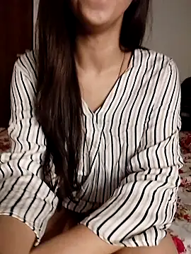 Snapshot of cute_girl_29 chatting on May 10, 2026, 5:26 pm cute girl 29 online show from May 10, 2026, 5:26 pm