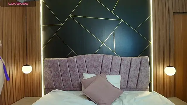 MoriahStorm online show from March 14, 2026, 12:11 pm