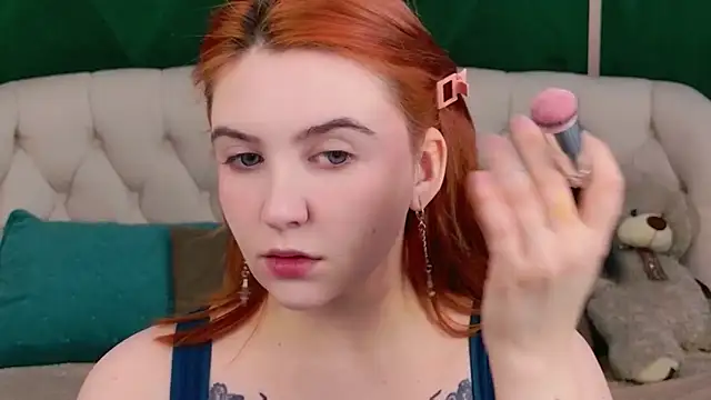 Melanie Stouns online show from April 15, 2026, 11:27 am