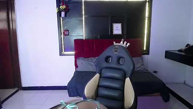 Sweett liia  online show from April 7, 2026, 7:48 pm