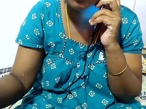 Snapshot of Angel_honeybear_143 chatting on July 2, 2026, 1:17 pm Angel honeybear 143 online show from July 2, 2026, 1:17 pm