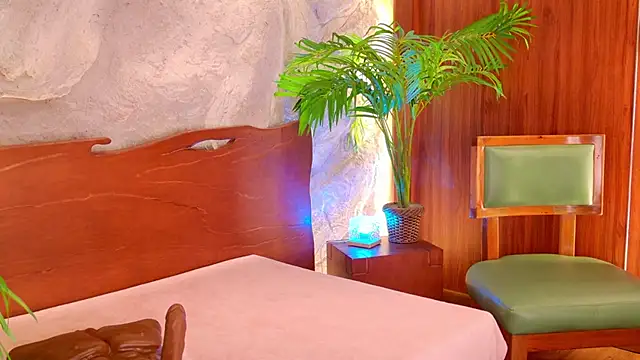 Rolyloren  online show from February 25, 2026, 3:56 pm