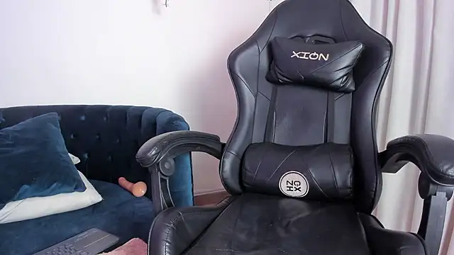 Esmeralda carrascal online show from March 15, 2026, 3:30 pm