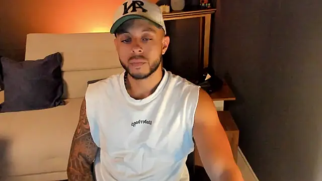 Daniel kingx online show from April 13, 2026, 1:37 pm