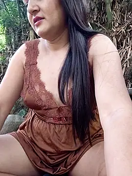 Snapshot of yissela92 chatting on February 22, 2026, 2:41 pm yissela92 online show from February 22, 2026, 2:41 pm