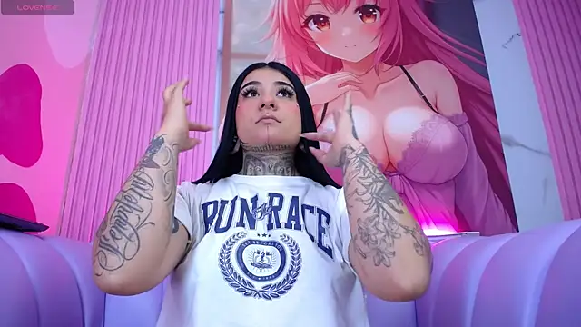 Adri tatto 7 online show from May 1, 2026, 7:08 pm