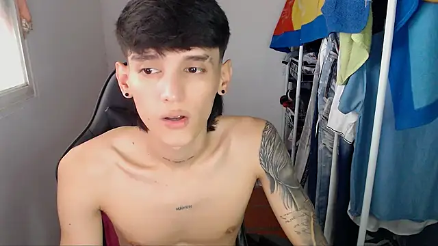 Snapshot of BOY-767 chatting on February 19, 2026, 6:16 pm BOY-767 online show from February 19, 2026, 6:16 pm