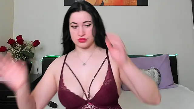 GoldenLunaa online show from March 31, 2026, 5:53 am