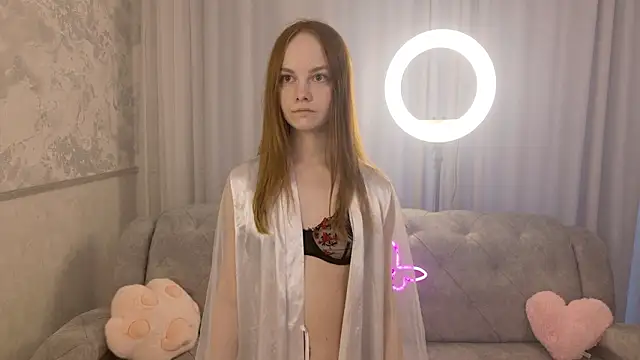 Snapshot of litleee_sunshineeee chatting on February 26, 2026, 2:17 pm litleee sunshineeee online show from February 26, 2026, 2:17 pm