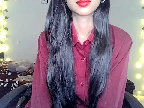 SIKSHA SINGH online show from April 12, 2026, 12:03 am