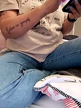 Emma12117 online show from March 3, 2026, 7:21 pm