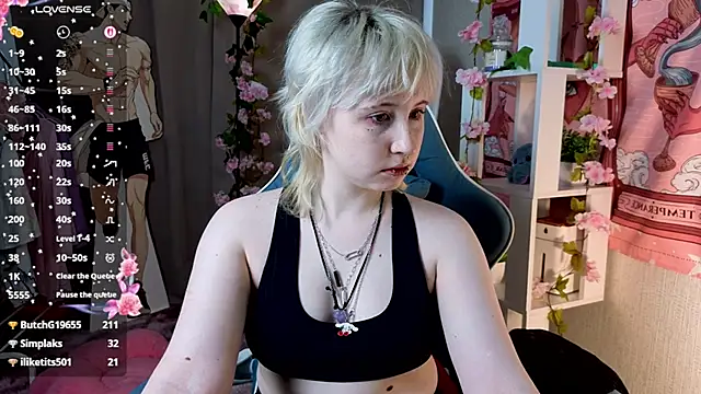 Snapshot of May_leaf chatting on February 20, 2026, 6:26 am May leaf online show from February 20, 2026, 6:26 am